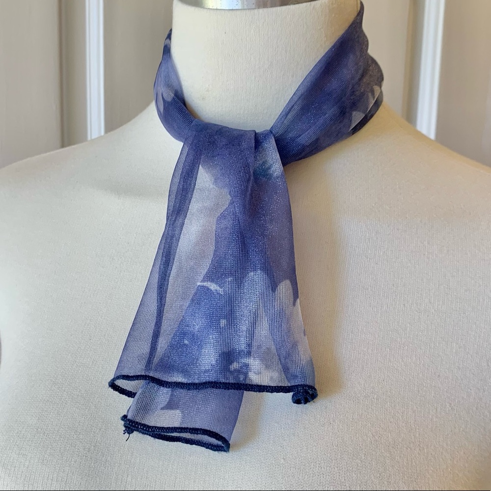 Scarf-short flower pattern